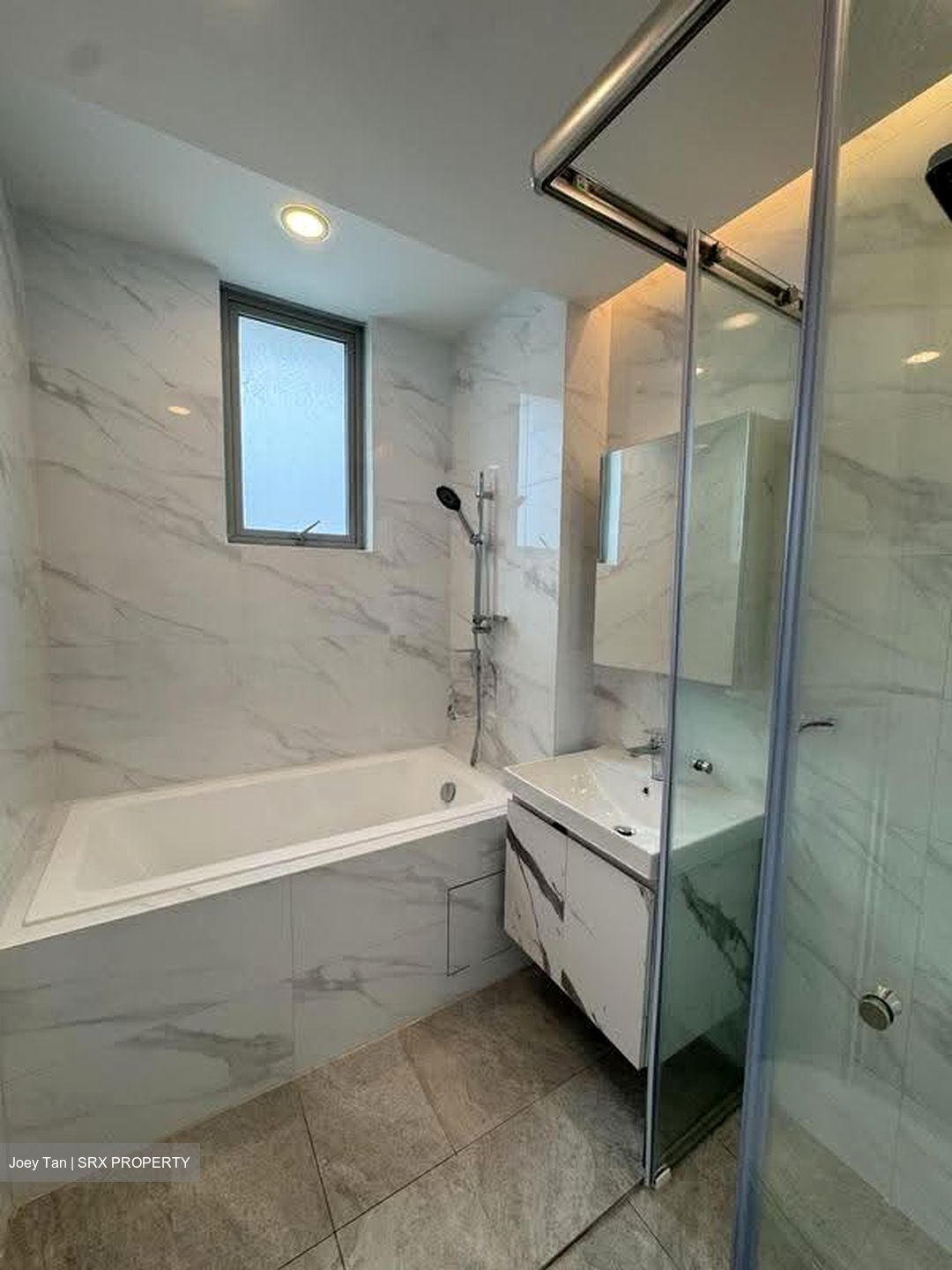 Sunshine Grove (D19), Apartment #625965361